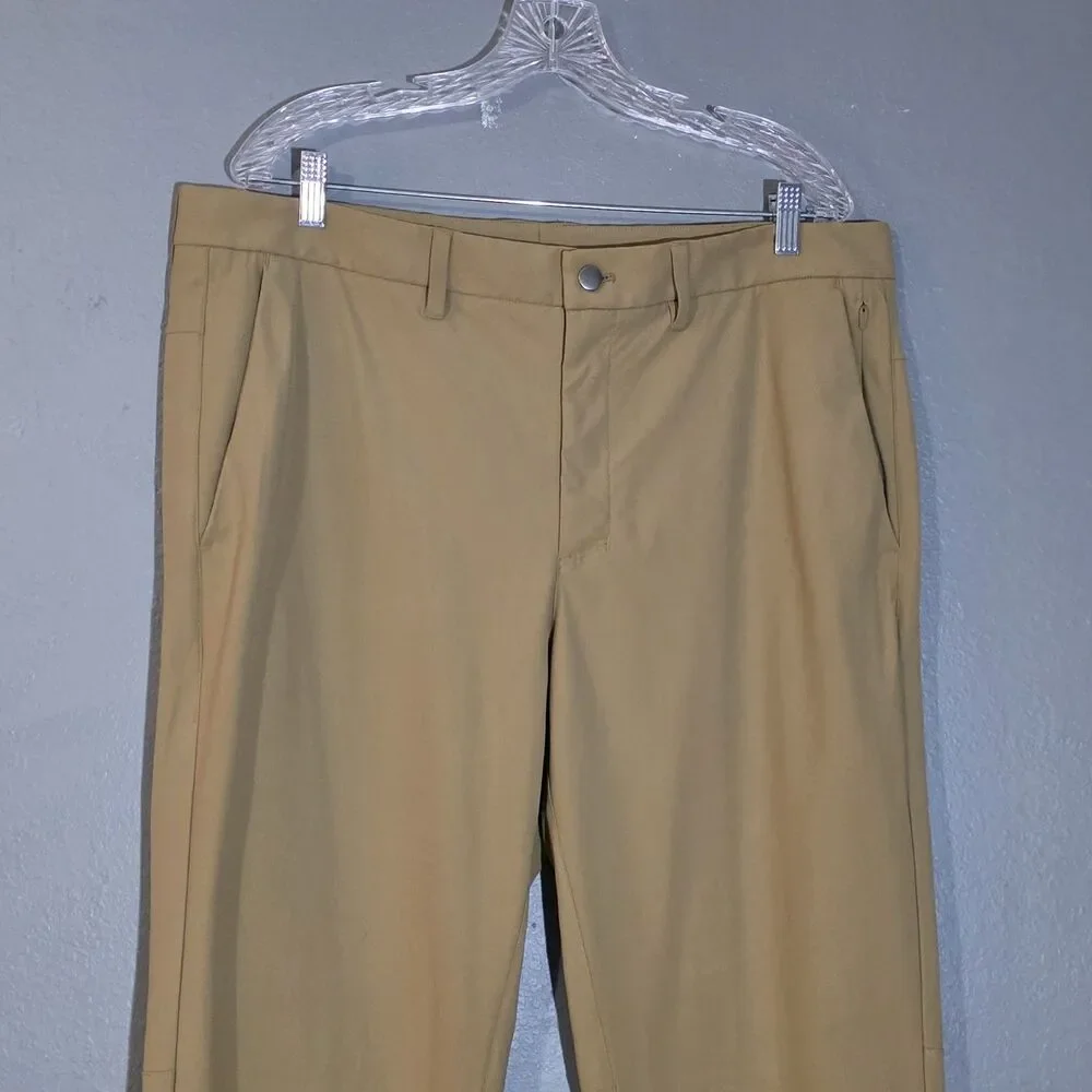 crz yoga mens golf pants Khaki Sz 38